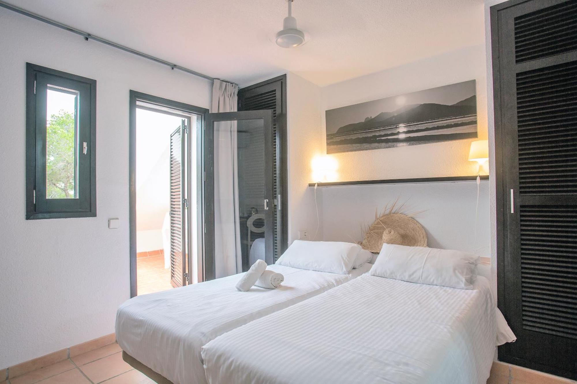 Club Cala Azul Hotel Cala Llenya  Room photo